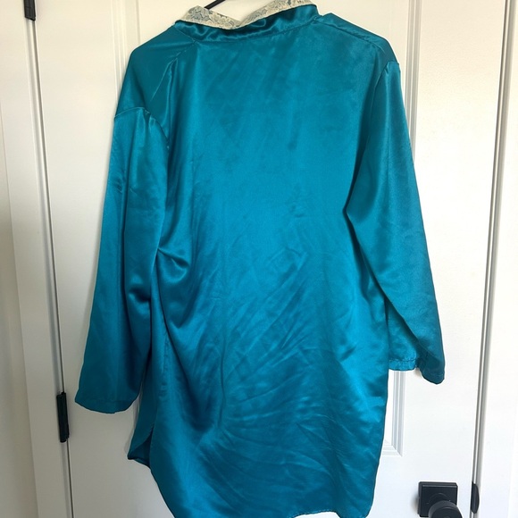 Vintage Victoria's Secret Turquoise Satin Sleep Dress with Lace Collar Small - Picture 3 of 3